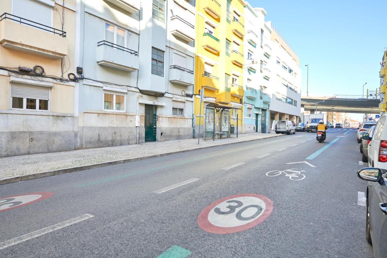Charming 3Br Apt W/ Patio, By Timecooler Lisbona Esterno foto