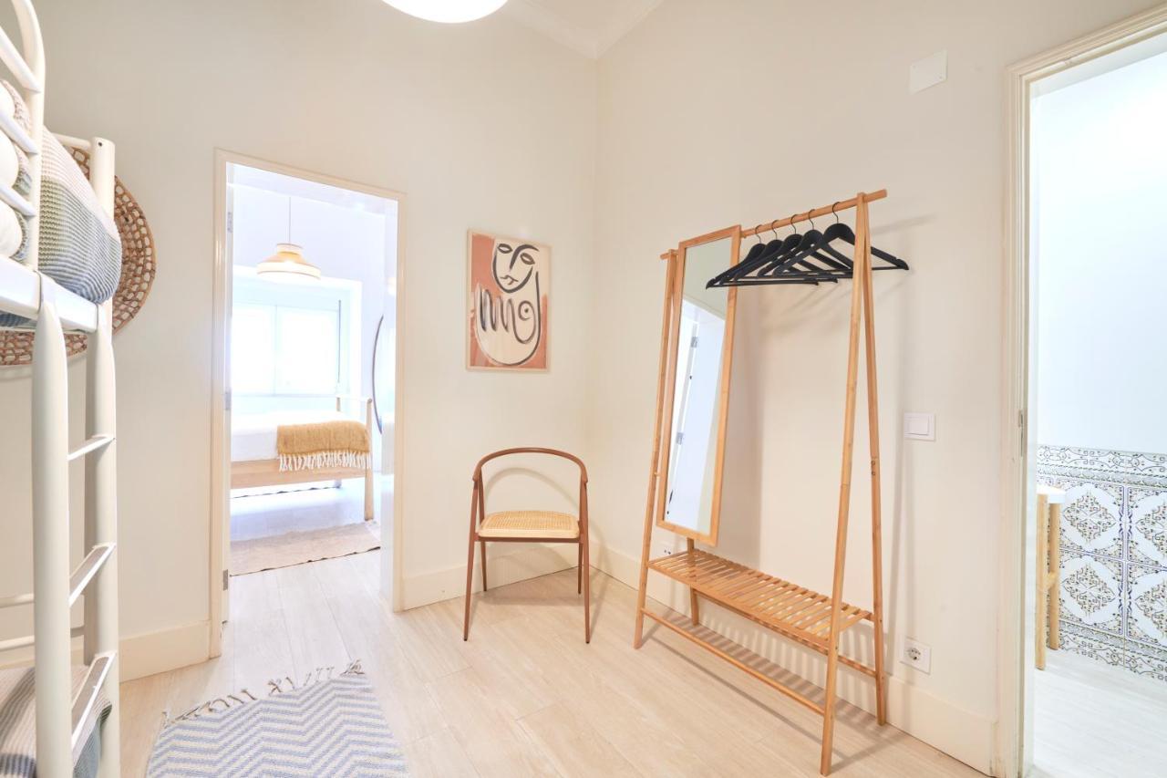Charming 3Br Apt W/ Patio, By Timecooler Lisbona Esterno foto