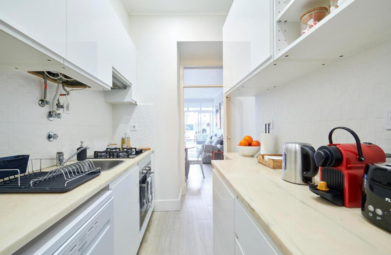 Charming 3Br Apt W/ Patio, By Timecooler Lisbona Esterno foto